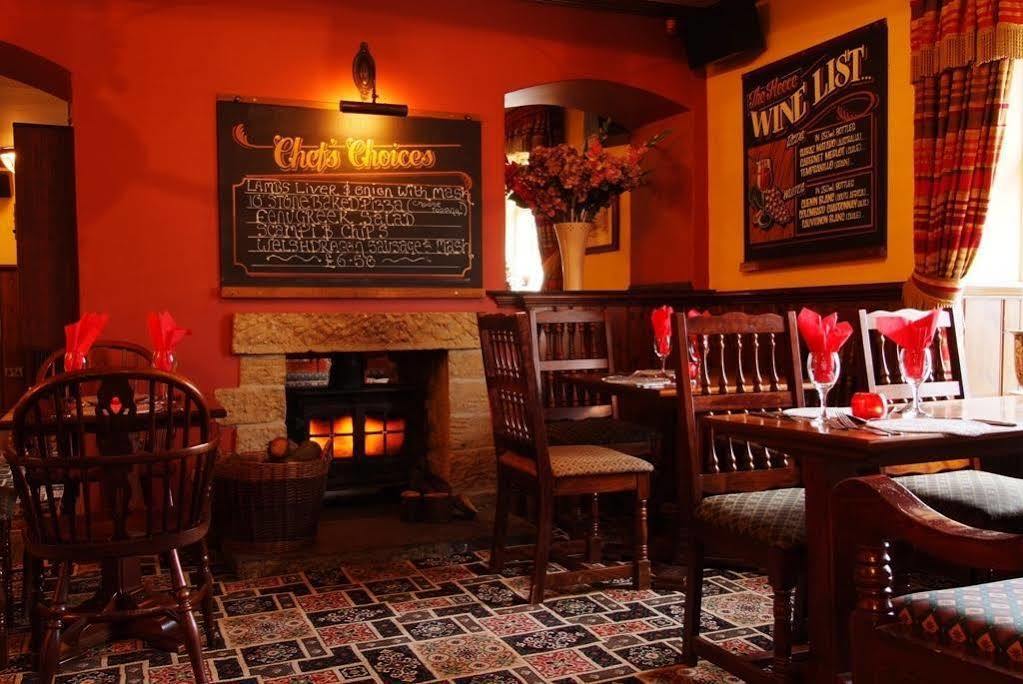 The Fleece Inn Хауърт Екстериор снимка